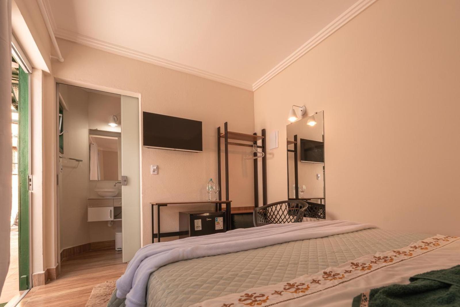 Villa Ida Acomodacoes, Suites Aconchegantes E Charmosas No Centro Serra Negra  Zimmer foto